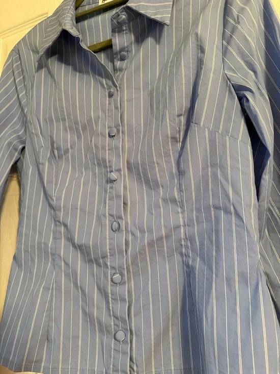 Princess Polly Light Blue Pinstripe Fitted Shirt - Picture 4 of 6
